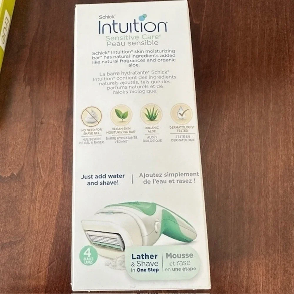 2 Schick Intuition Sensitive Care Women Razor 4 Blades Lather Shave Organic Aloe